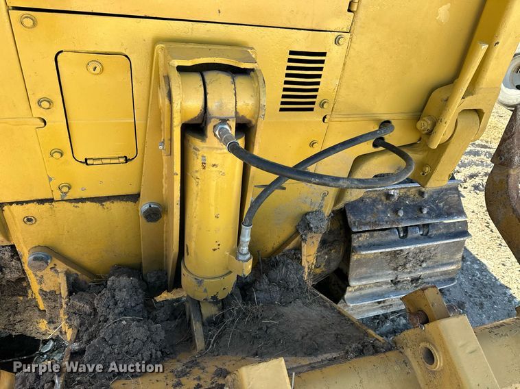 image for item NS9025 1996 Caterpillar D5C Series III  dozer