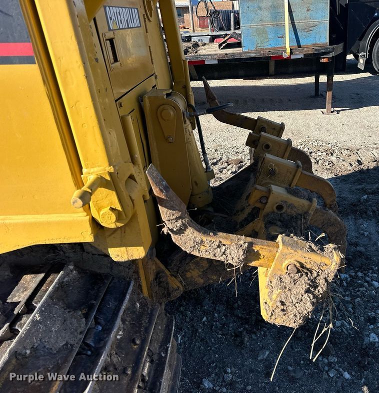image for item NS9025 1996 Caterpillar D5C Series III  dozer