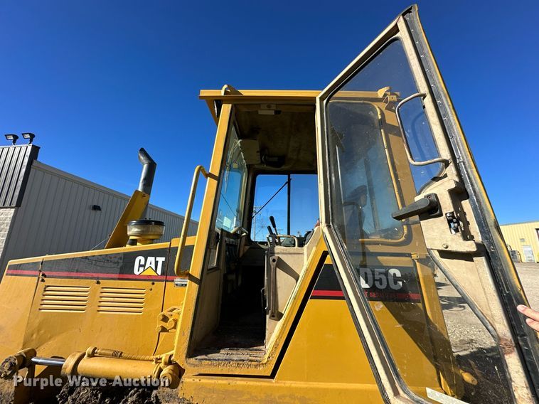 image for item NS9025 1996 Caterpillar D5C Series III  dozer