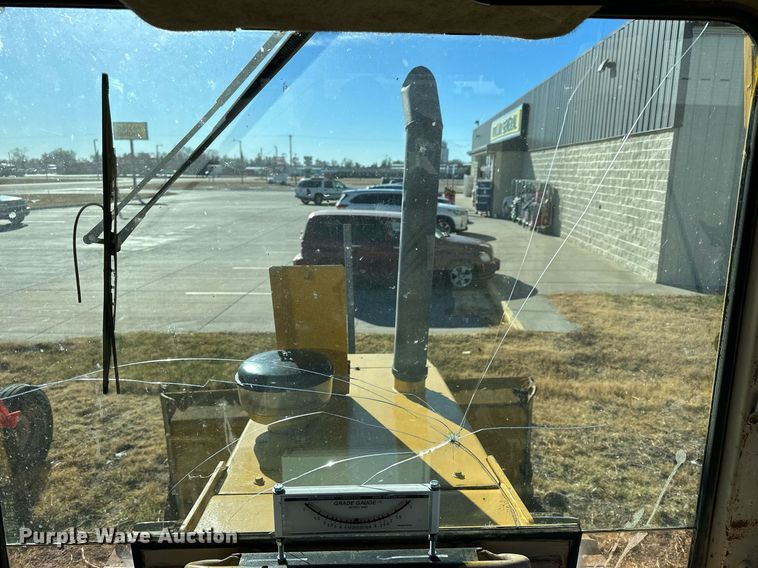 image for item NS9025 1996 Caterpillar D5C Series III  dozer