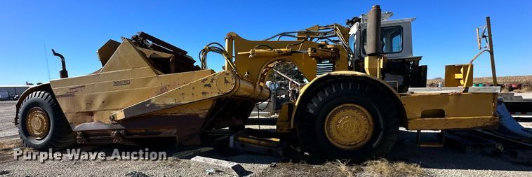 image for item NS9027 International 444  elevating scraper