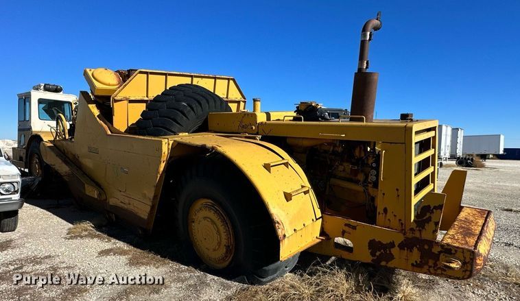 image for item NS9027 International 444  elevating scraper