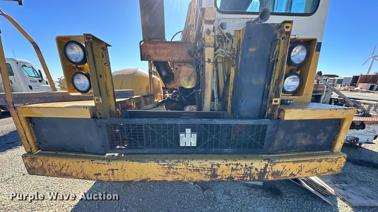 image for item NS9027 International 444  elevating scraper