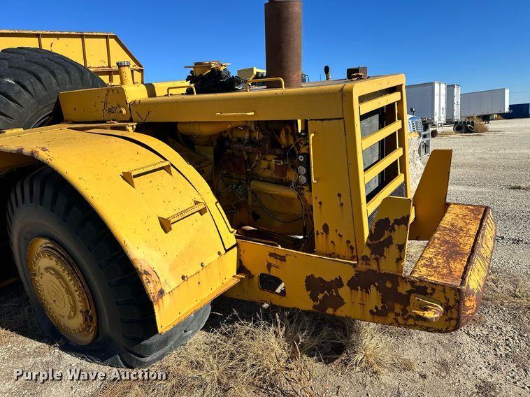 image for item NS9027 International 444  elevating scraper