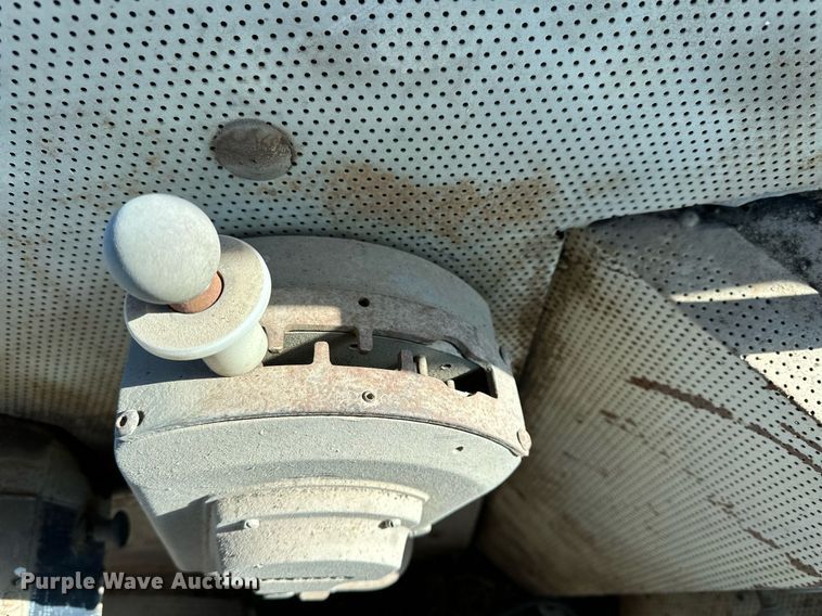 image for item NS9027 International 444  elevating scraper