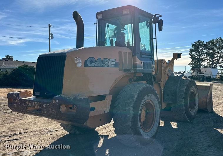 image for item NS9036 2004 Case 621D  wheel loader