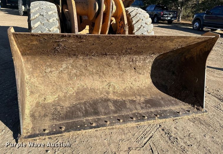 image for item NS9036 2004 Case 621D  wheel loader