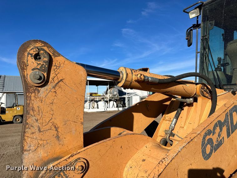 image for item NS9036 2004 Case 621D  wheel loader