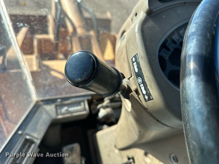 image for item NS9036 2004 Case 621D  wheel loader