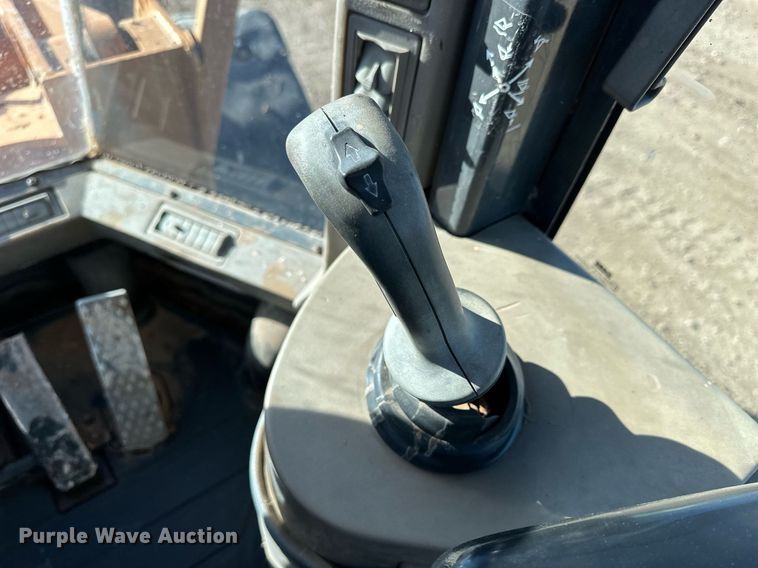 image for item NS9036 2004 Case 621D  wheel loader