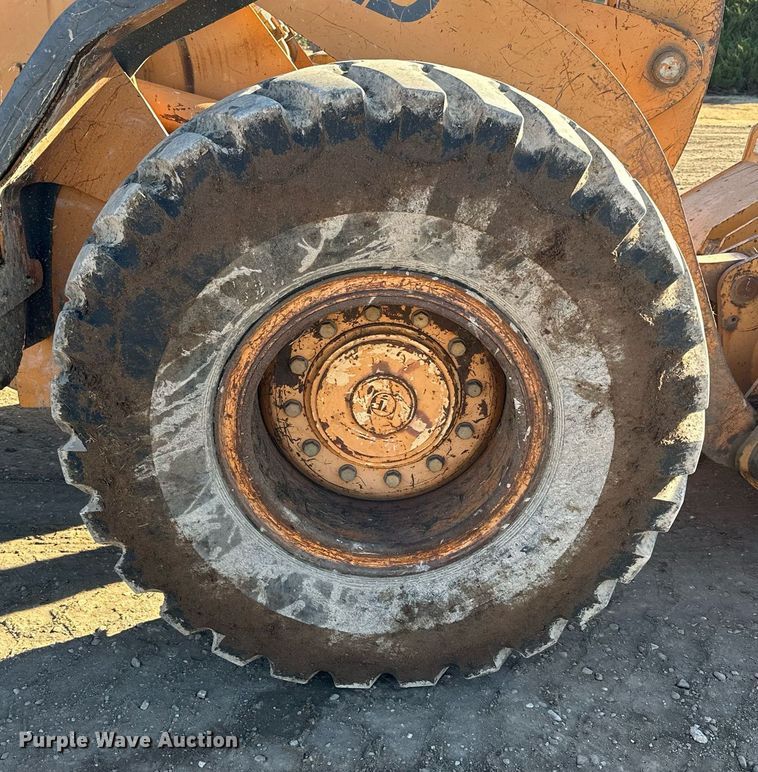 image for item NS9036 2004 Case 621D  wheel loader