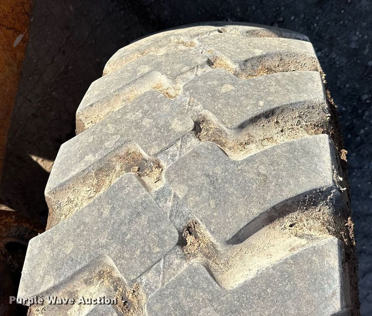 image for item NS9036 2004 Case 621D  wheel loader