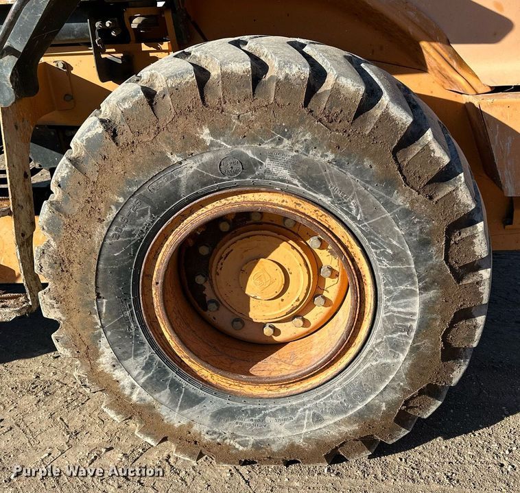image for item NS9036 2004 Case 621D  wheel loader