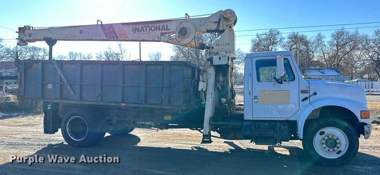 image for item NS9054 1993 International Navistar 4900  crane truck