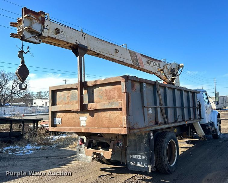 image for item NS9054 1993 International Navistar 4900  crane truck