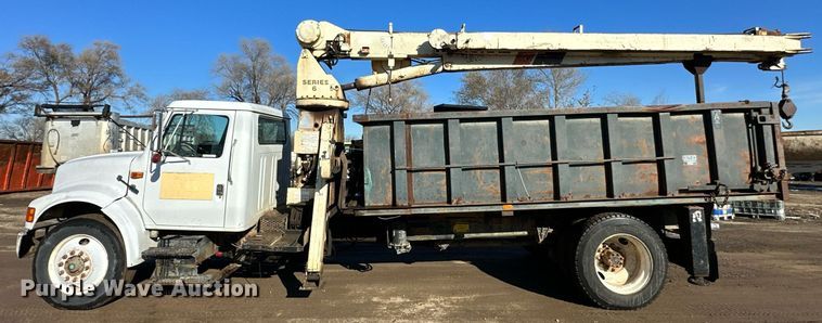 image for item NS9054 1993 International Navistar 4900  crane truck