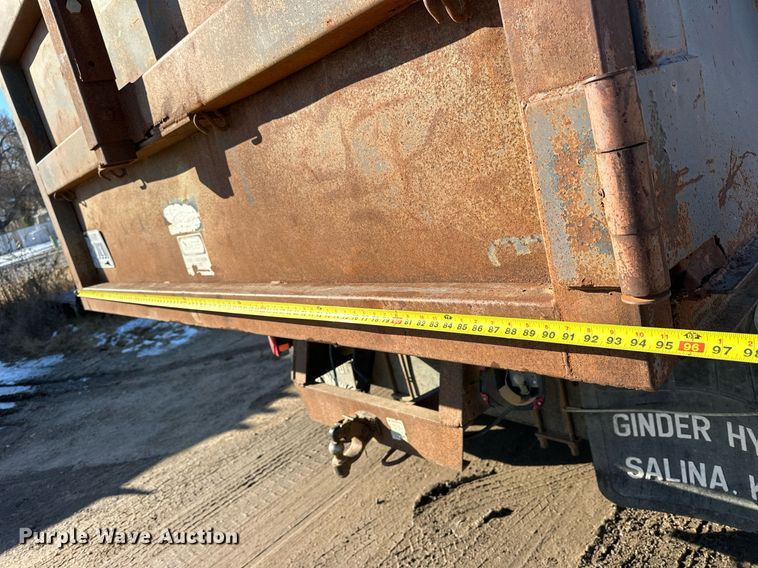 image for item NS9054 1993 International Navistar 4900  crane truck