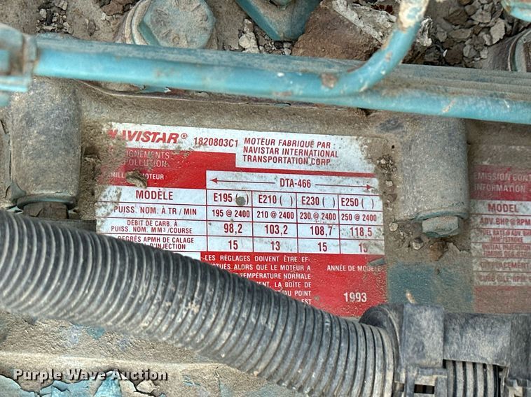 image for item NS9054 1993 International Navistar 4900  crane truck