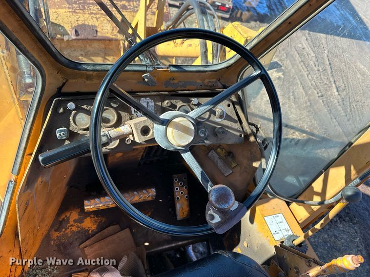 image for item NS9060 1979 Fiat-Allis 345B  wheel loader