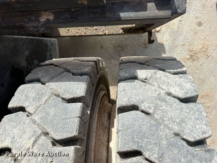 image for item NS9067 2001 Toyota 7FDU35 forklift