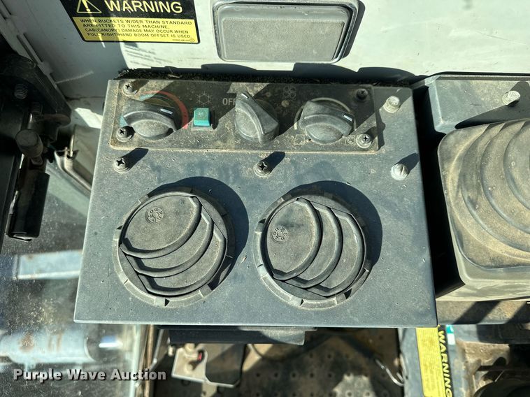 image for item NS9084 2008 Takeuchi TB153FR  mini excavator