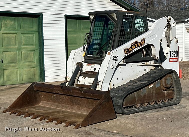 image for item NS9085 2007 Bobcat T320  tracked skid steer loader