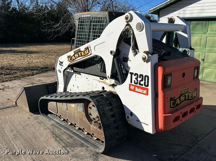 image for item NS9085 2007 Bobcat T320  tracked skid steer loader