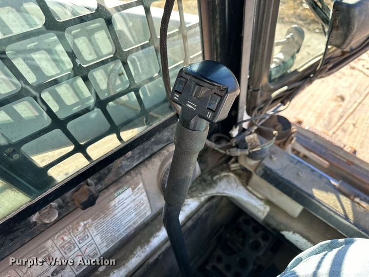 image for item NS9085 2007 Bobcat T320  tracked skid steer loader