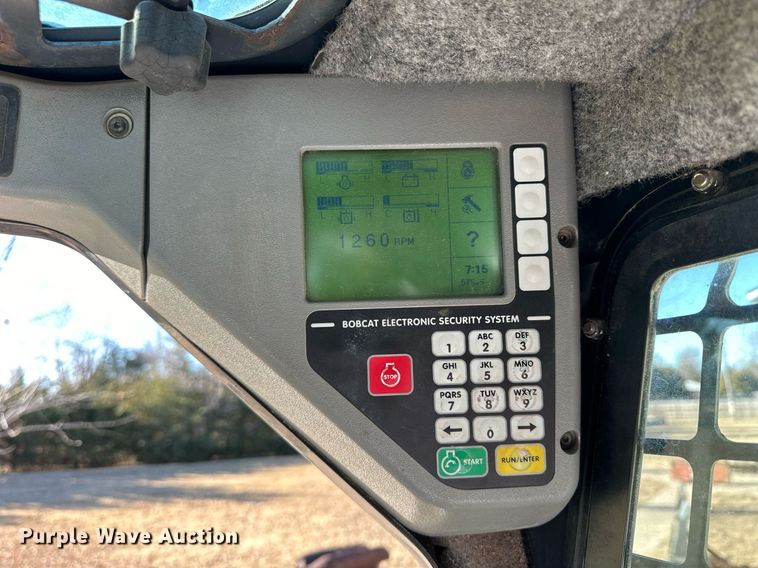 image for item NS9085 2007 Bobcat T320  tracked skid steer loader