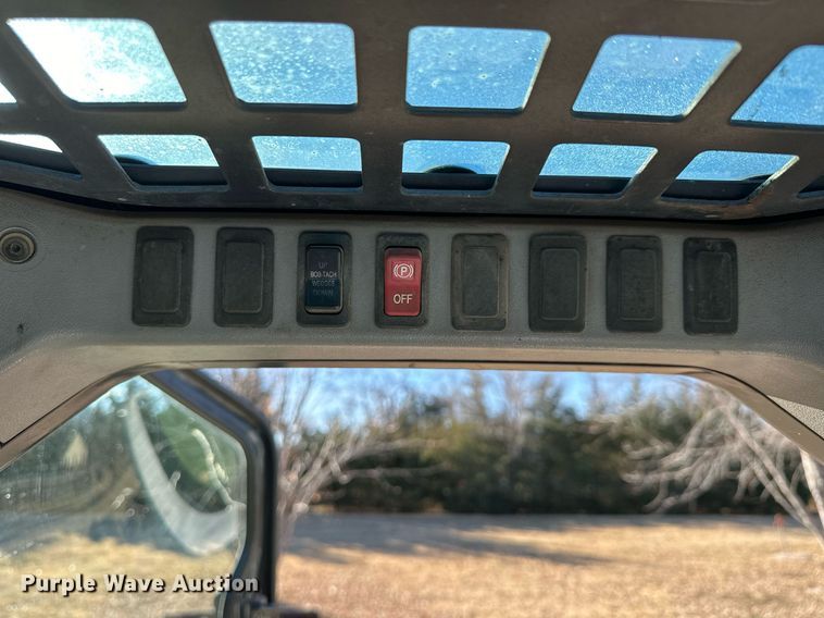 image for item NS9085 2007 Bobcat T320  tracked skid steer loader