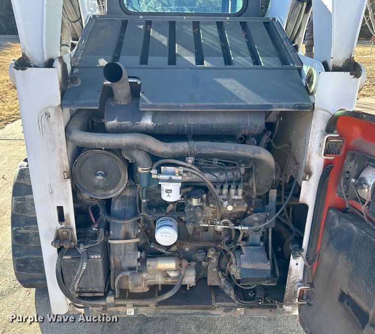 image for item NS9085 2007 Bobcat T320  tracked skid steer loader