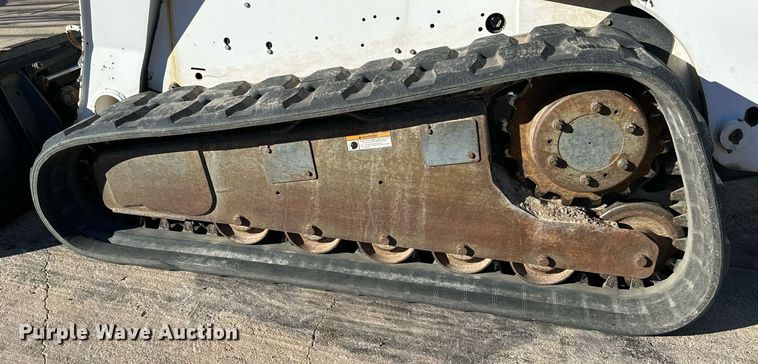 image for item NS9085 2007 Bobcat T320  tracked skid steer loader