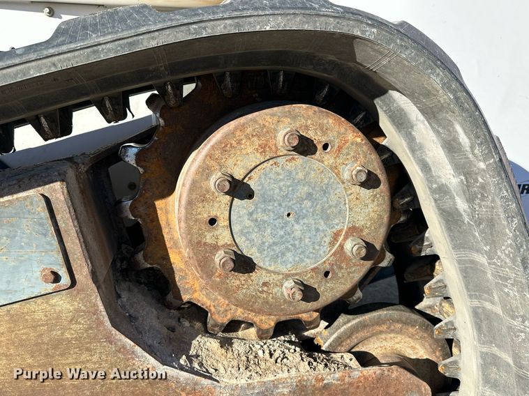 image for item NS9085 2007 Bobcat T320  tracked skid steer loader