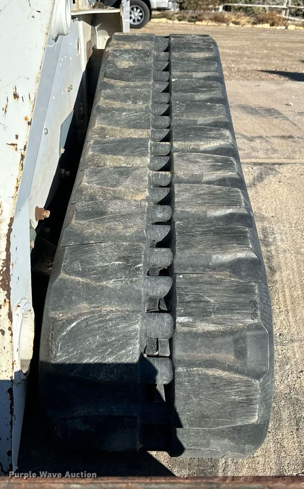 image for item NS9085 2007 Bobcat T320  tracked skid steer loader