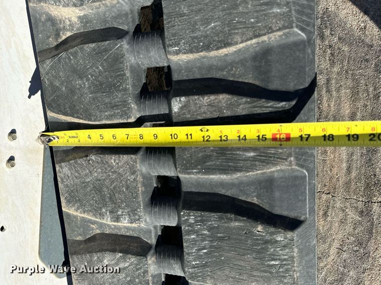 image for item NS9085 2007 Bobcat T320  tracked skid steer loader