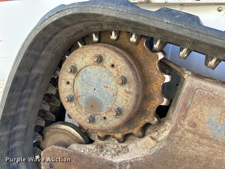 image for item NS9085 2007 Bobcat T320  tracked skid steer loader