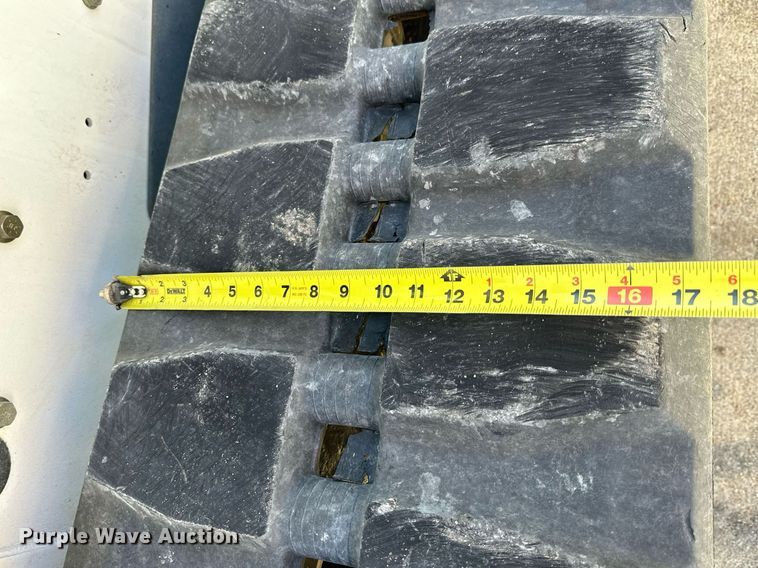 image for item NS9085 2007 Bobcat T320  tracked skid steer loader