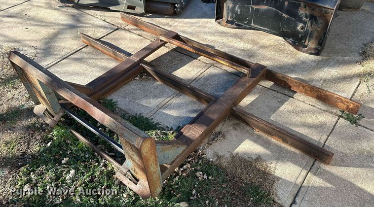 image for item NS9087 Skid steer ripper and drag