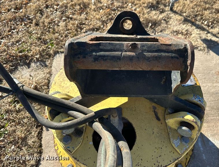 image for item NS9088 Tramac TMAG-700-18  excavator drag magnet