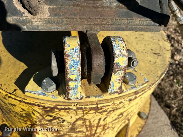 image for item NS9088 Tramac TMAG-700-18  excavator drag magnet