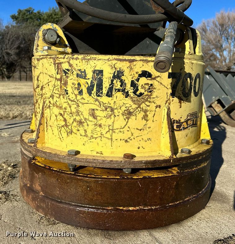 image for item NS9088 Tramac TMAG-700-18  excavator drag magnet