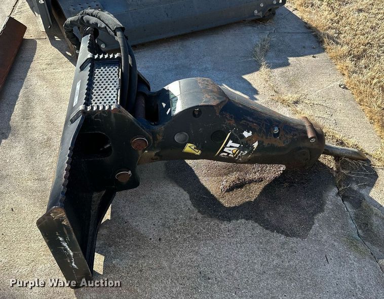 image for item NS9090 Caterpillar H55D  skid steer breaker