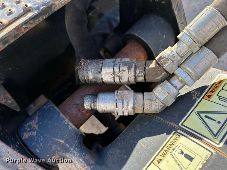 image for item NS9090 Caterpillar H55D  skid steer breaker