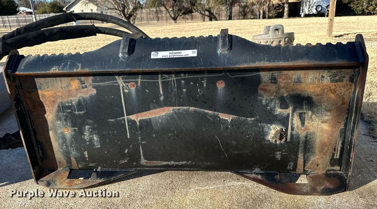 image for item NS9090 Caterpillar H55D  skid steer breaker