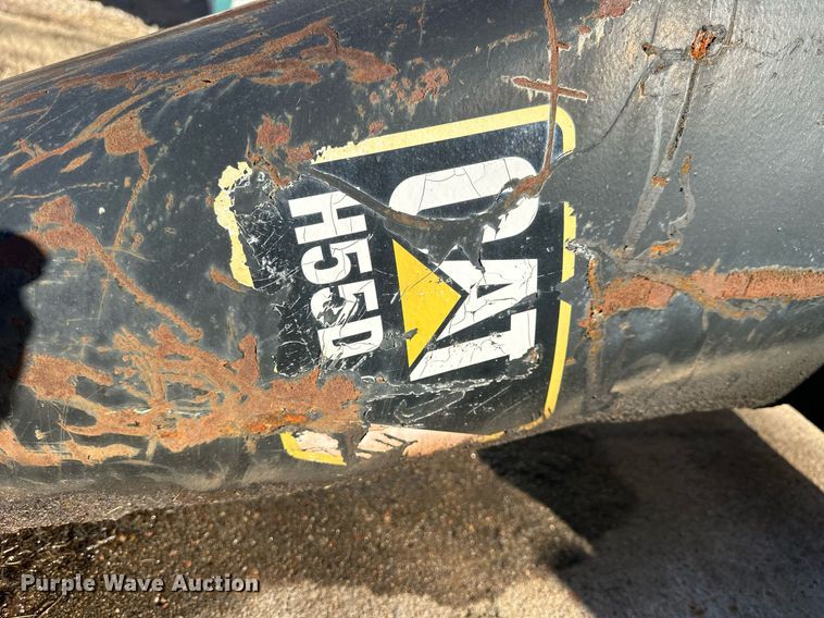 image for item NS9090 Caterpillar H55D  skid steer breaker