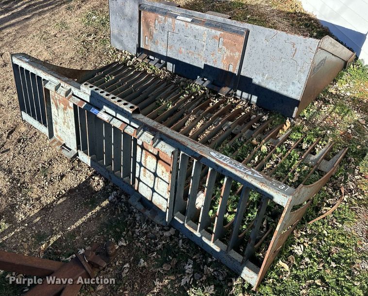 image for item NS9092 Virnig  skid steer skeleton bucket