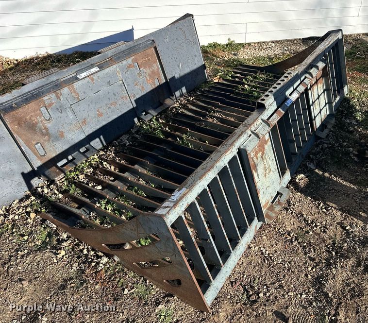 image for item NS9092 Virnig  skid steer skeleton bucket