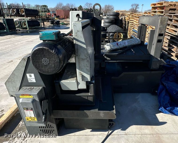 image for item NS9110 HYD-Mech M-20A  industrial band saw