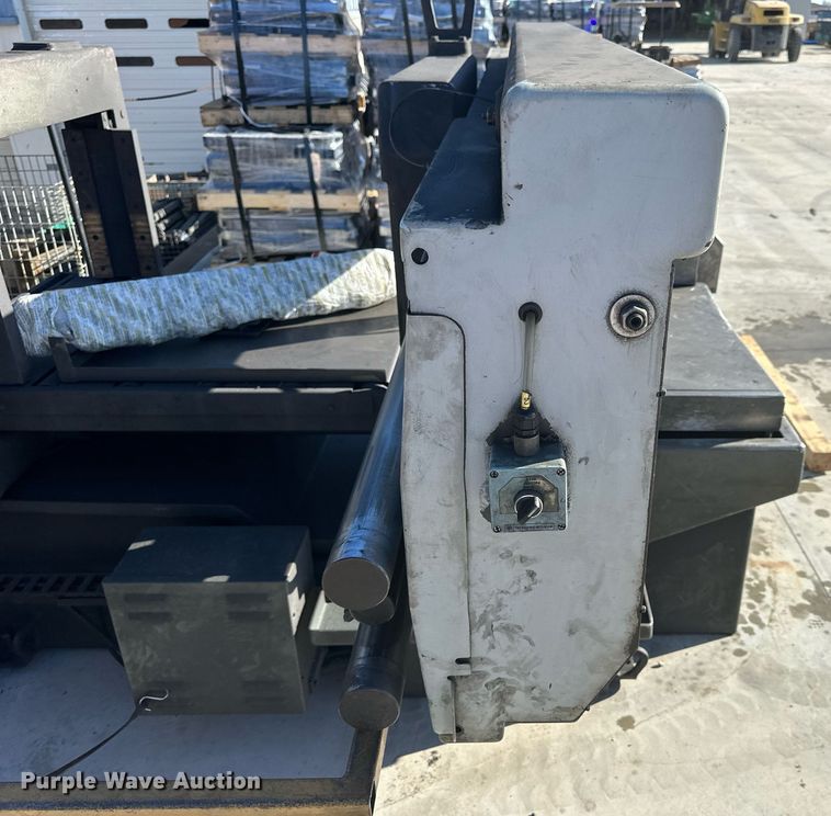 image for item NS9110 HYD-Mech M-20A  industrial band saw
