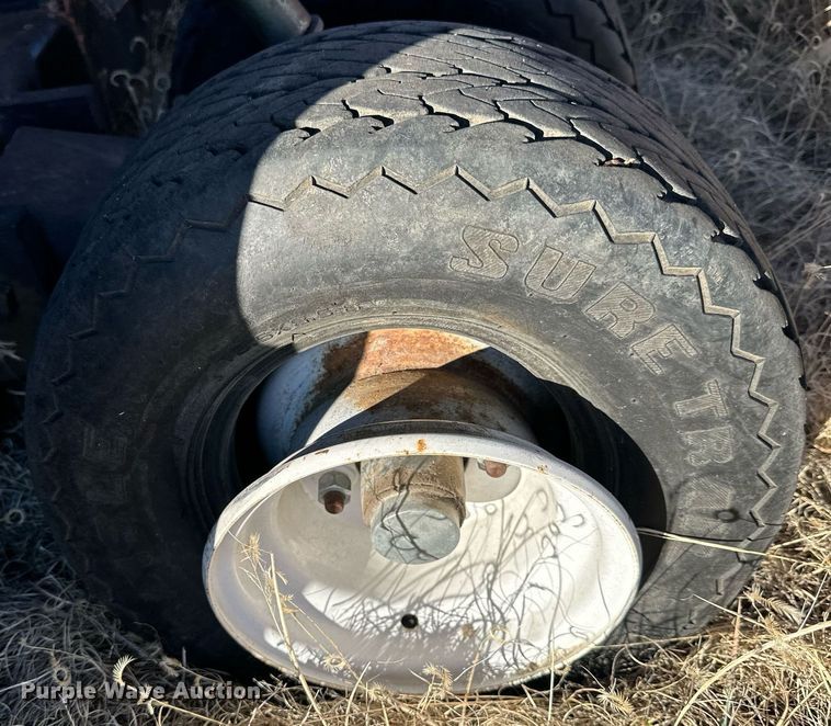 image for item NS9113 1984 Oshkosh WT2206  dump truck